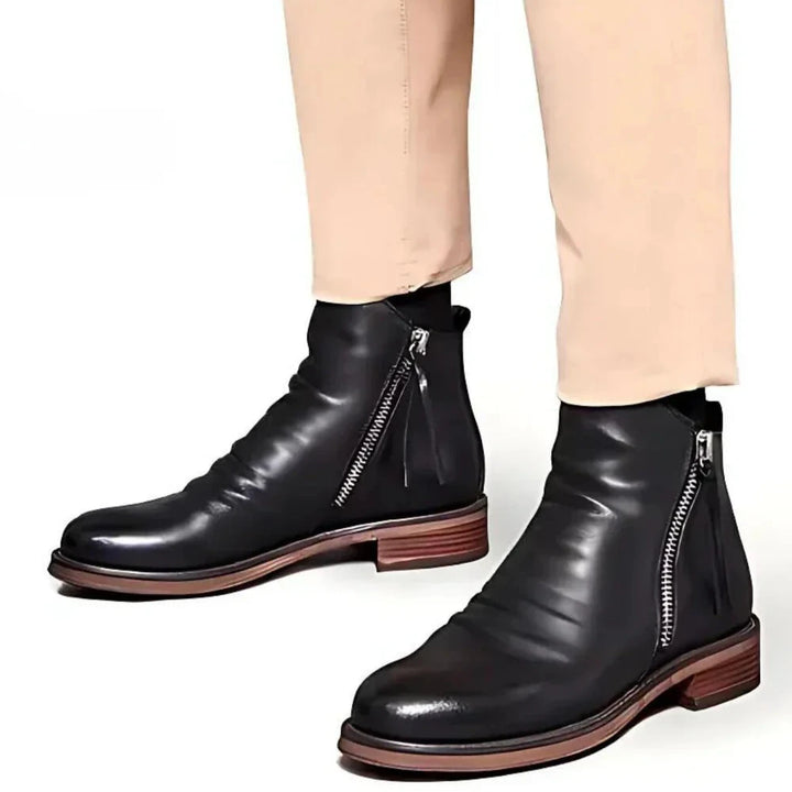 LEO SIDE ZIP LEATHER ANKLE BOOTS