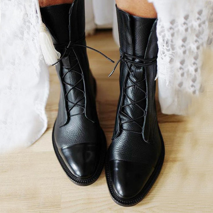 HELLEN BOOTS WITH PREMIUM HEEL